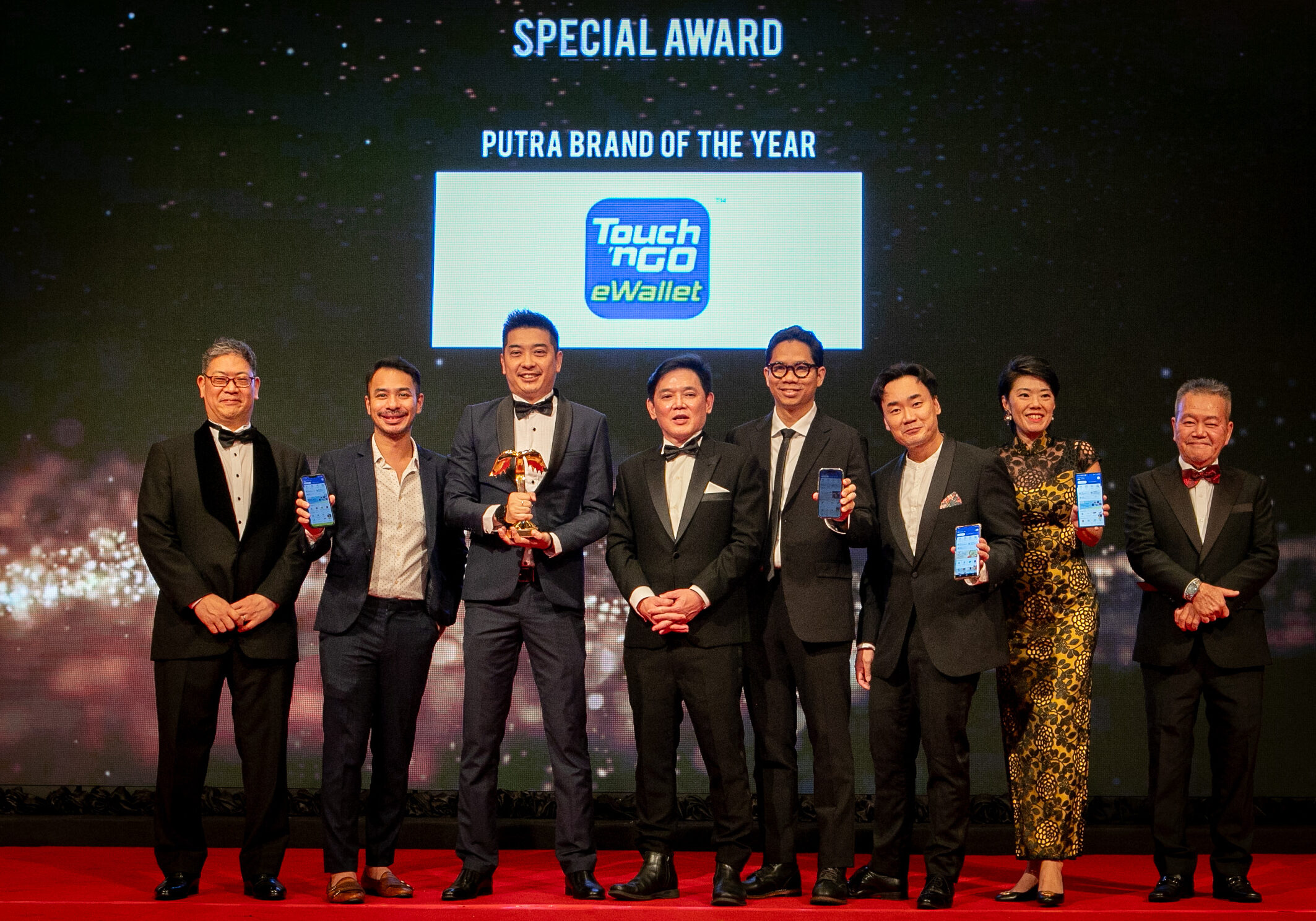 malaysians-voted-touch-n-go-ewallet-by-tng-digital-as-the-brand-of-the-year-thumb